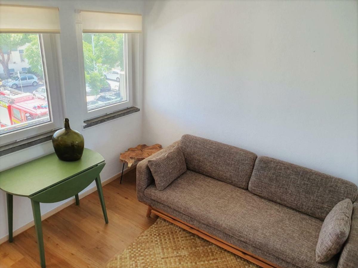 Sunny House Apartment Parede Luaran gambar