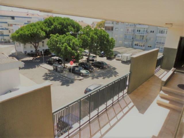 Sunny House Apartment Parede Luaran gambar