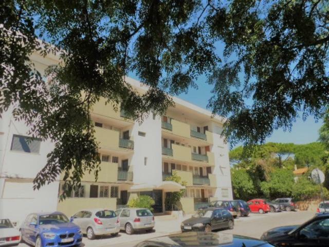Sunny House Apartment Parede Luaran gambar